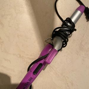 Revlon curling iron! BRAND NEW